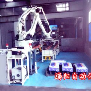 全自動碼垛機解決飼料行業(yè)常見困擾