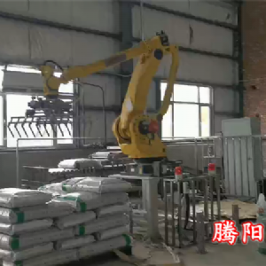 肥料碼垛機(jī)器人肥料生產(chǎn)線(xiàn)工作效率高