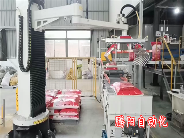 飼料立柱碼垛機(jī)