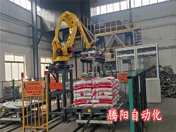 碼垛機(jī)器人能代替幾個(gè)人工？成本哪個(gè)更低